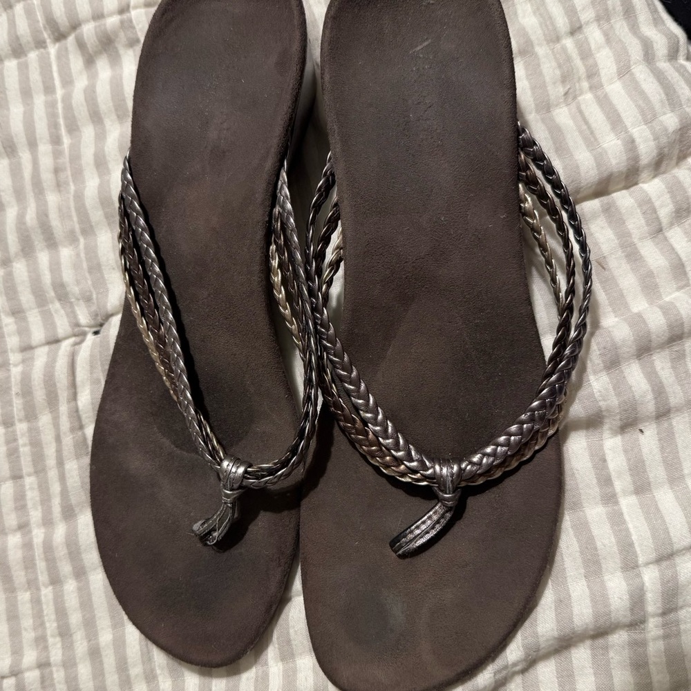Vionic Stylish Brown Braided Sandals